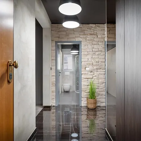 Luxury Elit Apartment, With Private Free Parking *